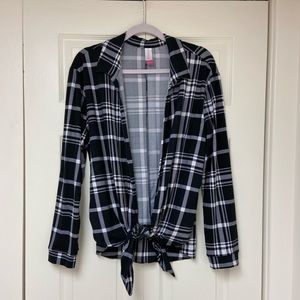 No Boundaries plaid tie flannel